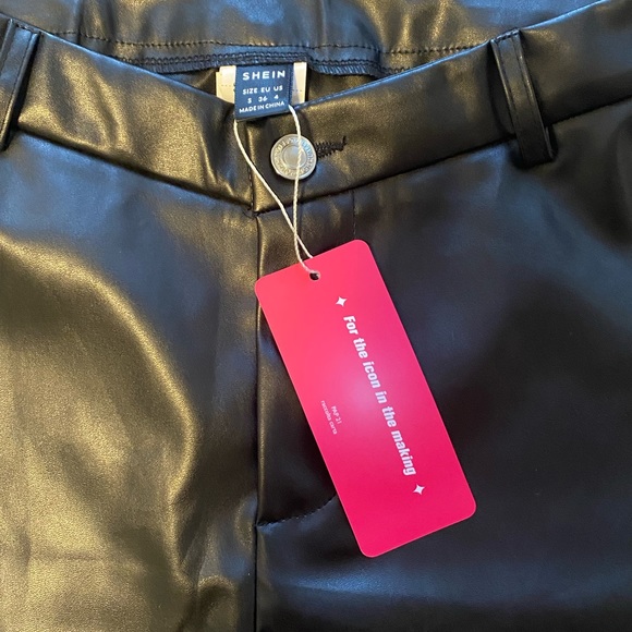 Brand new black fake leather skirt from shein size small! - Picture 4 of 4